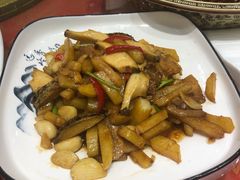 土豆鲍鱼-乔家小院•本地小海鲜•非遗驴肉(万年泉路店)