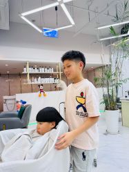 -秦·专注剪发