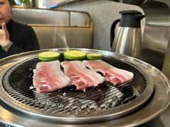 -围炉肉舍丹东海鲜烤肉·烤活鳗(步行街店)