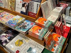 -西西弗书店&矢量咖啡(凯德晶萃广场店)