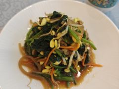 -汗腾格里·风味餐厅(新疆驻京办店)