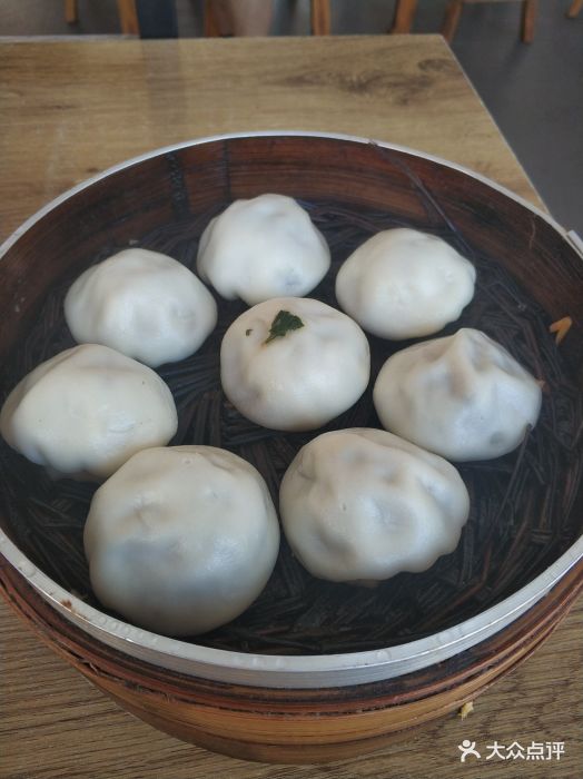 鸡鸣汤包(文鼎广场店)菊叶汤包图片 - 第1张