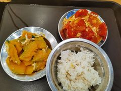 -华中科技大学东三学生食堂