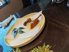 脆皮乳鸽-名佳荟