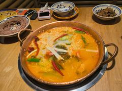 -洱火云南酸菜牛肉火锅(石景山当代商城店)