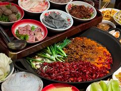 -沸炉重庆老火锅(军事博物馆店)