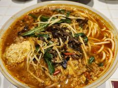 -粉八·云南米线·建水烧烤(常熟路店)