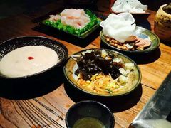 -老牌坊云南鱼豆花火锅(嵩山店)