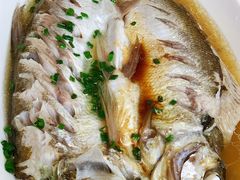 -七的湖·晚芳亭·阳澄湖农家菜·大闸蟹(莲花岛店)
