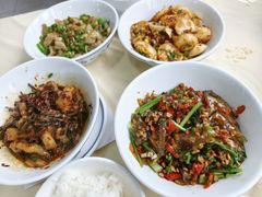 -笨罗卜浏阳菜馆(太平街店)