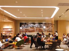 -星巴克臻选(上海陆家嘴中心店)