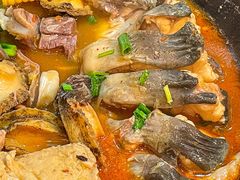 蝗鱼-老刘生态大鱼坊铁锅炖鱼(赛马场店)