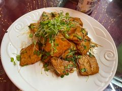-鑫渔港海鲜本地菜·山海关浑锅(东戴河店)