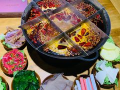 -白乐天毛肚火锅馆(南滨路店)