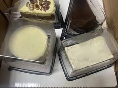 -Fridi Patisserie Cafe