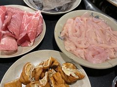 -洞亭火锅(防空洞总店)