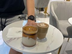 -Fridi Patisserie Cafe