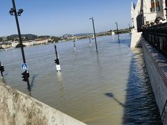 -多瑙河畔鞋履雕塑