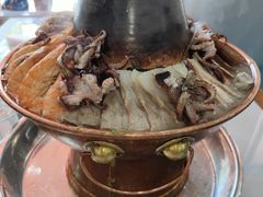 -一口猪海鲜浑锅·东北家常菜