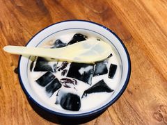 奶汁仙草-十六蒲(桂林路店)