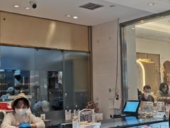 -花花卷卷·鲜食蛋糕(静安久光百货店)