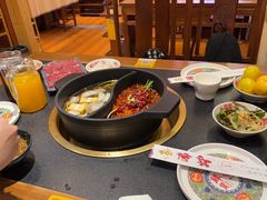 -沸炉重庆老火锅(军事博物馆店)