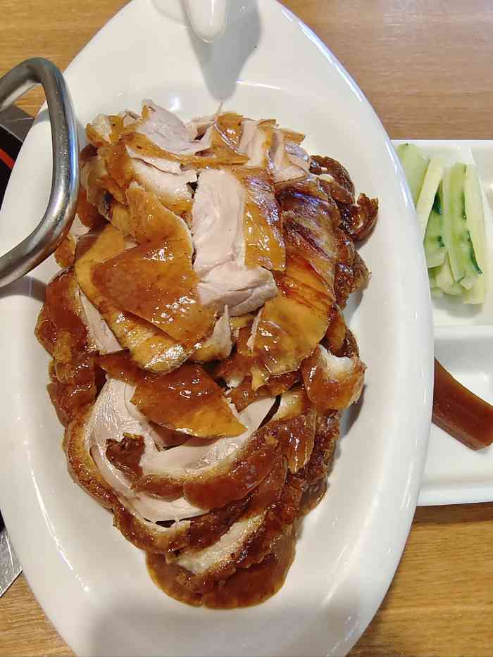 李聚德北京烤鸭(月光之城店)-"地点:鸳鸯月光之城,轻轨站鸳鸯站步行10