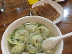 荠菜肉馄饨-潘国仙耳光馄饨(黄家阙路店)