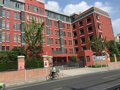 -上海市惠民中学