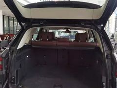 -上海宝信宝马4S店