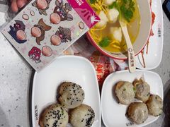 -小杨生煎(金山百联购物中心3楼店)