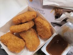 -麦当劳(上海虹桥站30B检票口楼上)