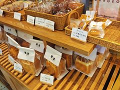 -提亚烘焙·手作面包·生日蛋糕(七星店)