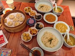 -裕兴记•蟹黄面馆(人民广场店)