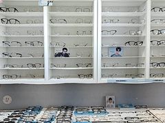 -天空之镜眼镜店蔡司依视路授权店(天通苑店)