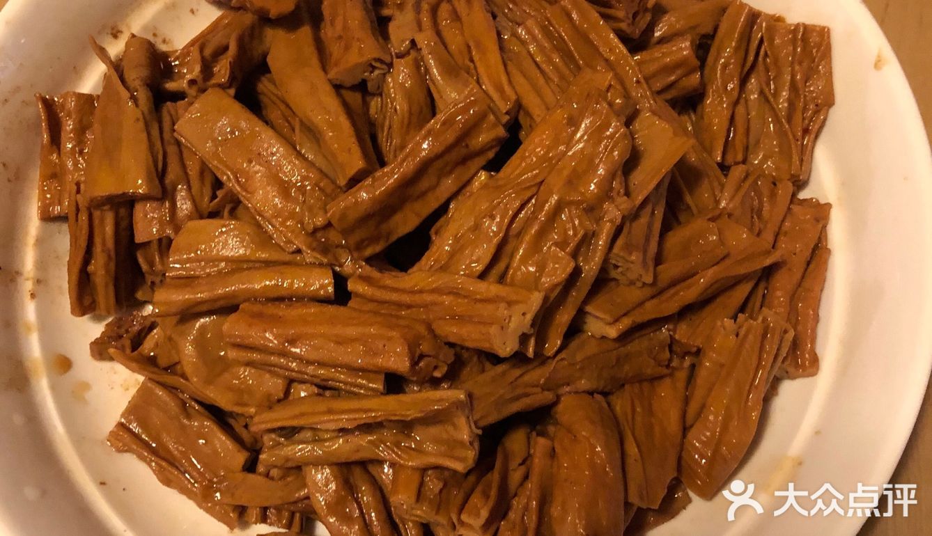 一口一个香的很，准备再买点来卤