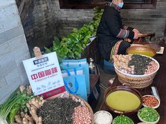 -凤凰山斑鱼馆(恭城店)