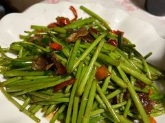 黎蒿腊肉-堂瓦里·33年传统赣菜(第一街区店)