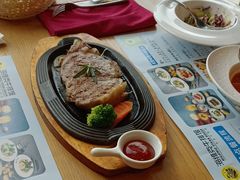 -海维克牛排馆HIGHWIC(右岸环宇坊店)