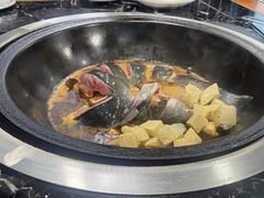 -边江铁锅炖鱼(振八街店)