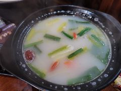 腊排骨锅底-束河人家(南锣鼓巷店)