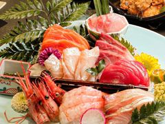 -铭牛烧肉·和牛海鲜自助(高新月牙湖店)