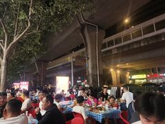 -老街烧烤大排档·地道湖北菜·龙虾馆(汉口火车站店)
