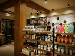 零售区-星巴克臻选(成都宽窄巷子店)