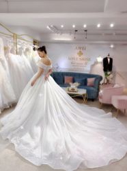 -LOVE SHINE婚纱·红鼎庄龙凤褂·妈妈装定制