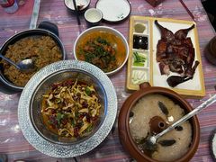 -老滇山寨•云南特色菜•地方菜•民族风情歌舞表演(金碧店)