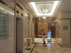 -汕尾巴黎半岛酒店