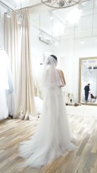 -LaMousse婚纱买手店