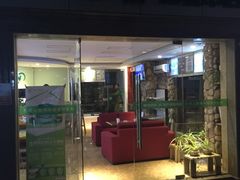 -蜂鸟快修喷漆钣喷汽修旗舰工厂(军工路店)