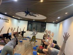 -兴亚瑜伽20年老馆